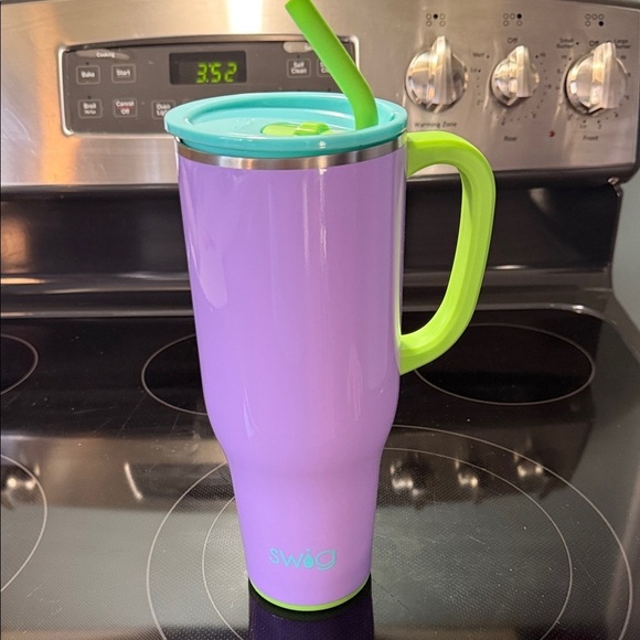 SWig Other - Purple and Green swig with Straw